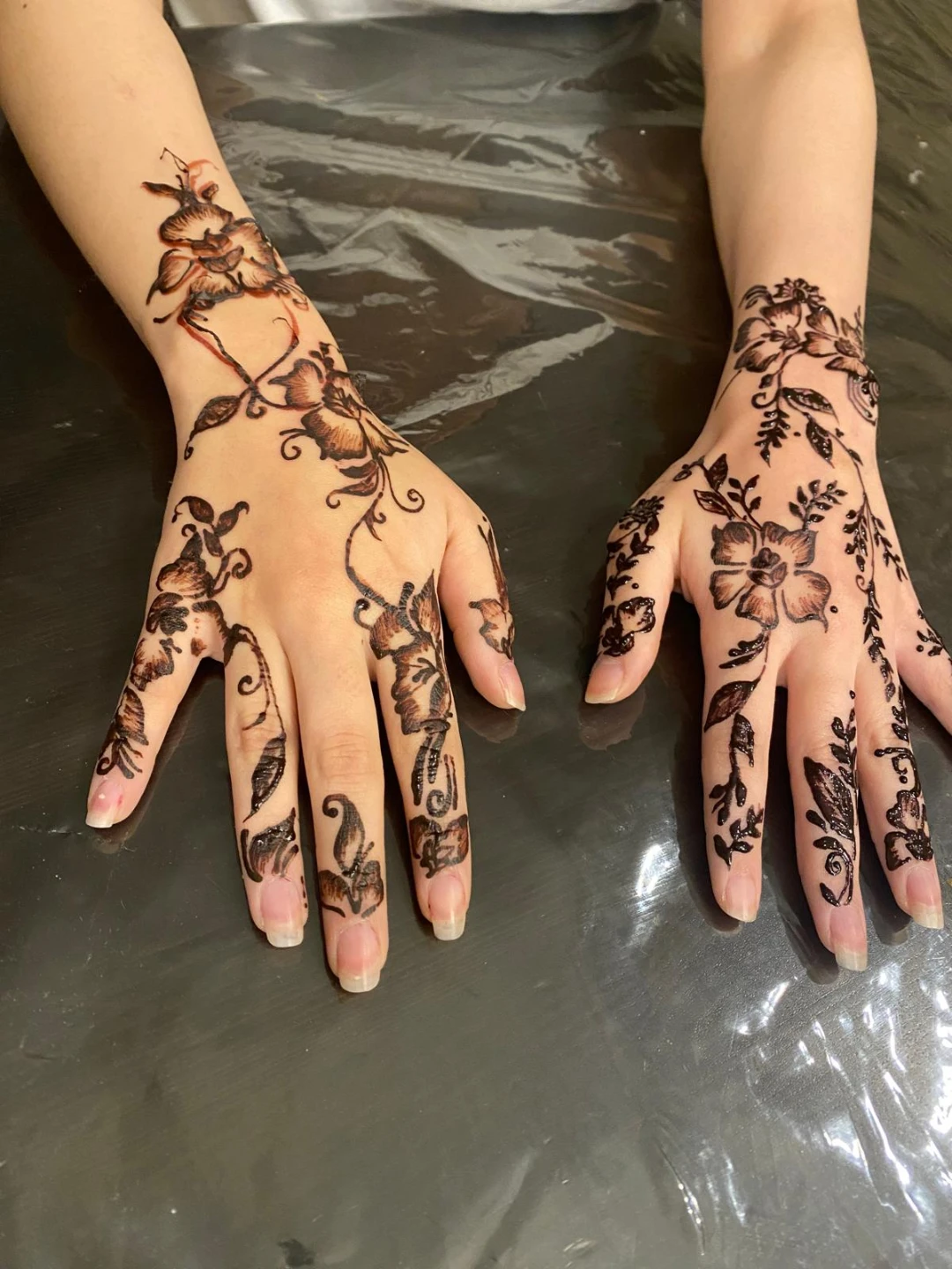 Henna tattoos - photo 2