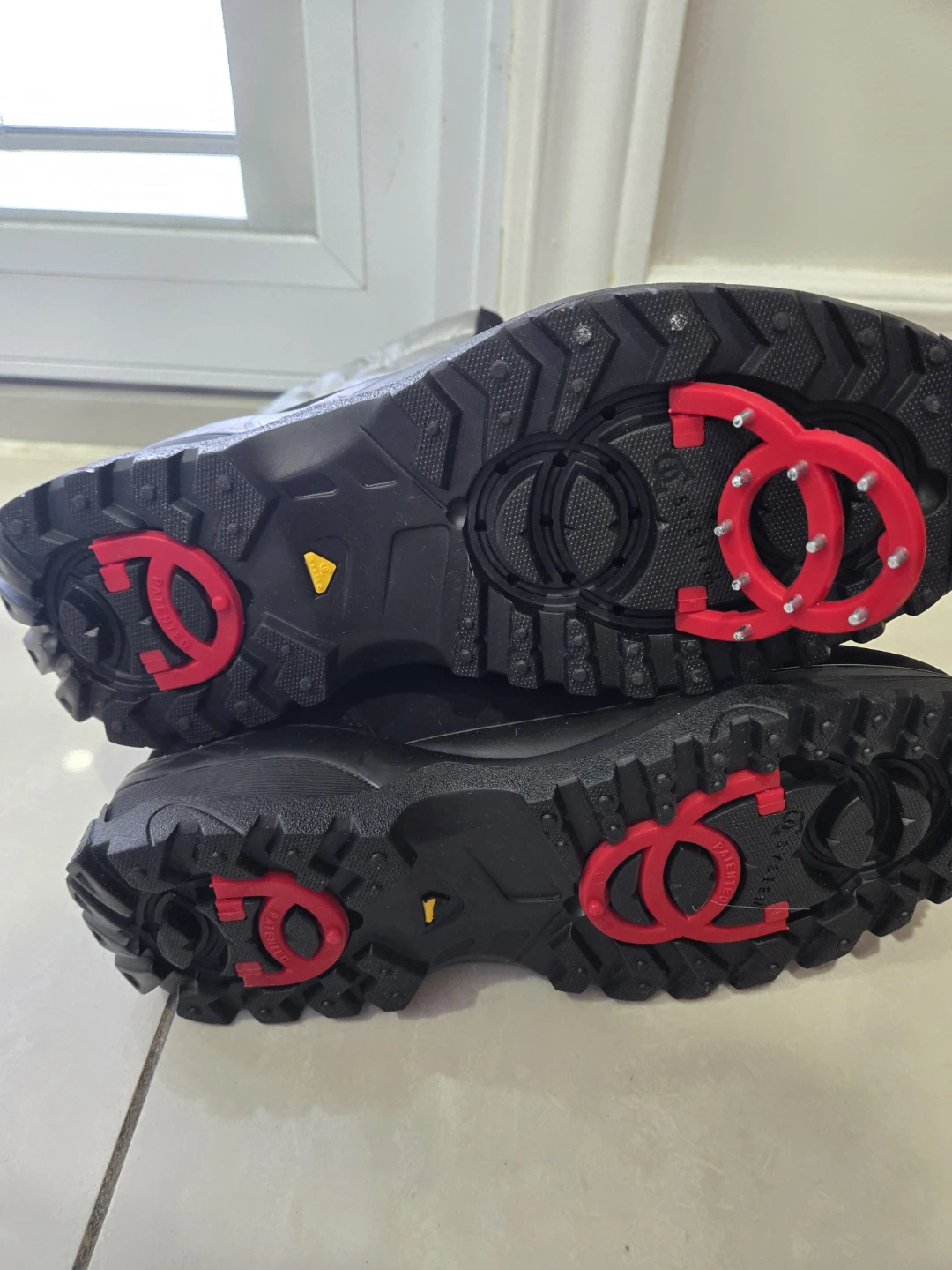 Artica Boots Size 7 - photo 2