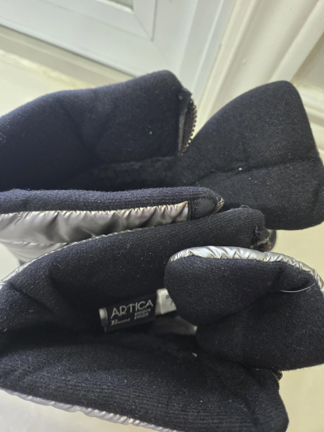 Artica Boots Size 7 - photo 4