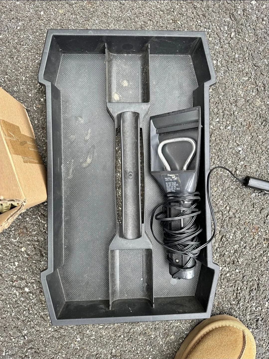 Ice Scraper with Tray