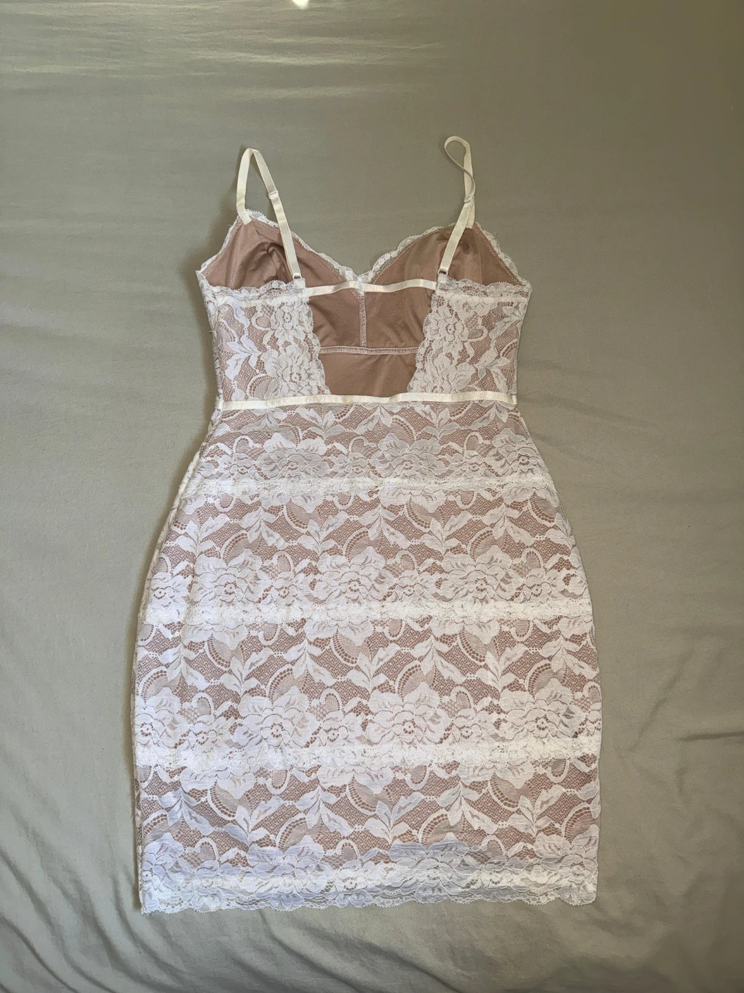 White Lace Dress (GUESS) - photo 3