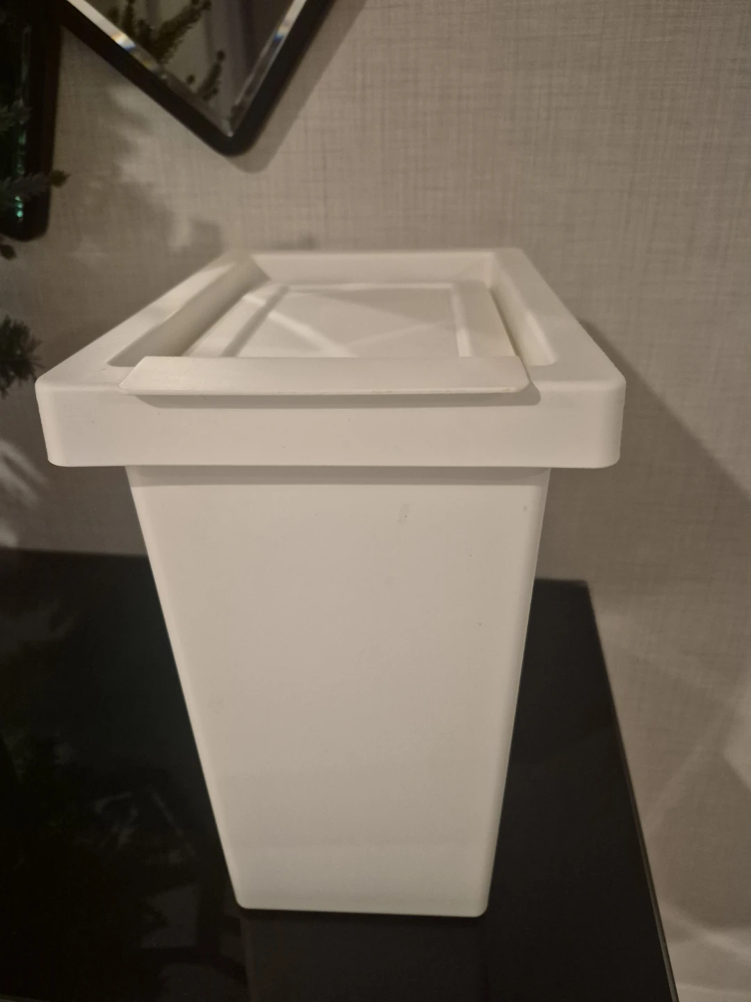 White Plastic Bin with Lid - photo 2