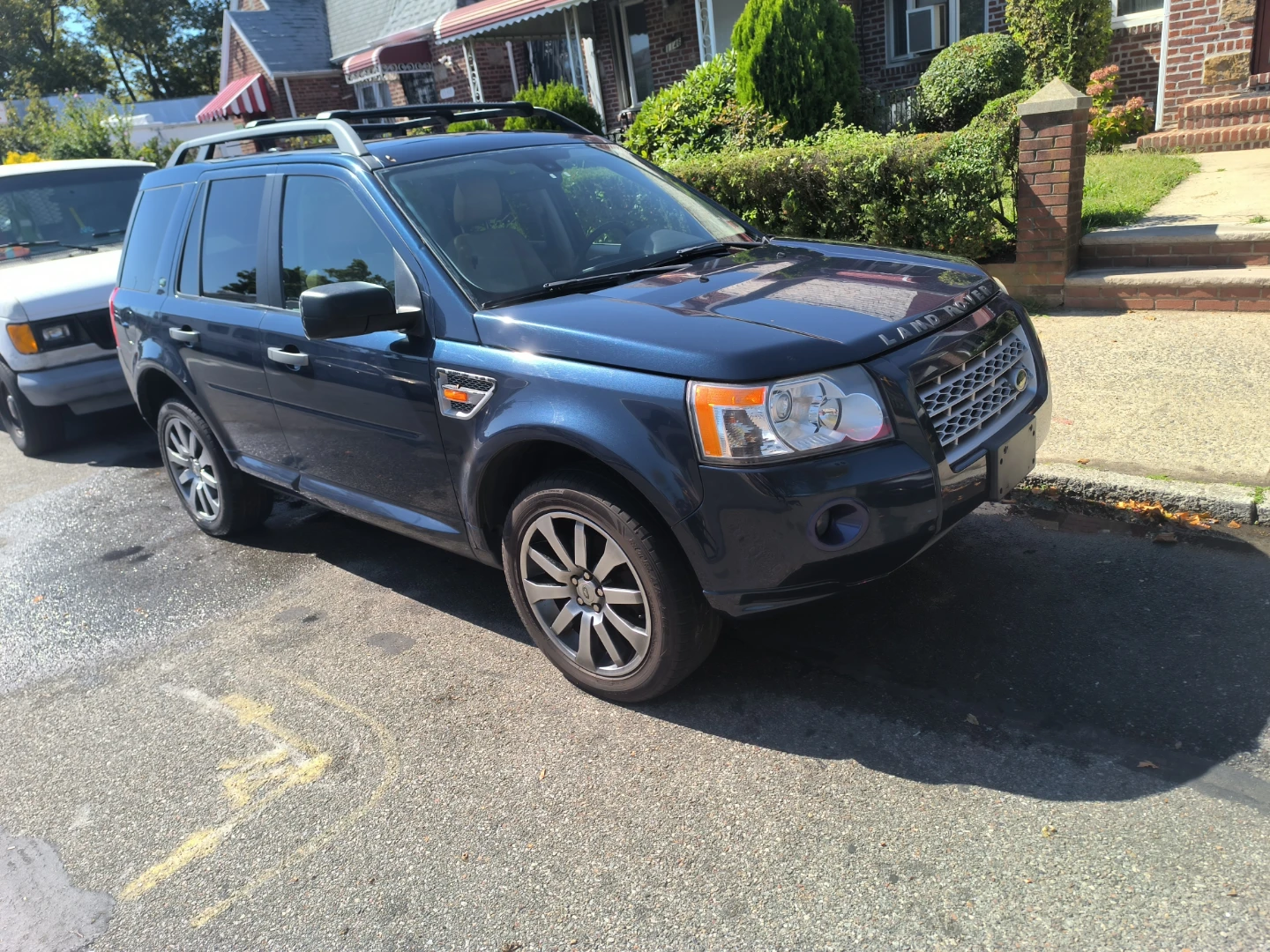 Blue Land Rover LR2 SUV