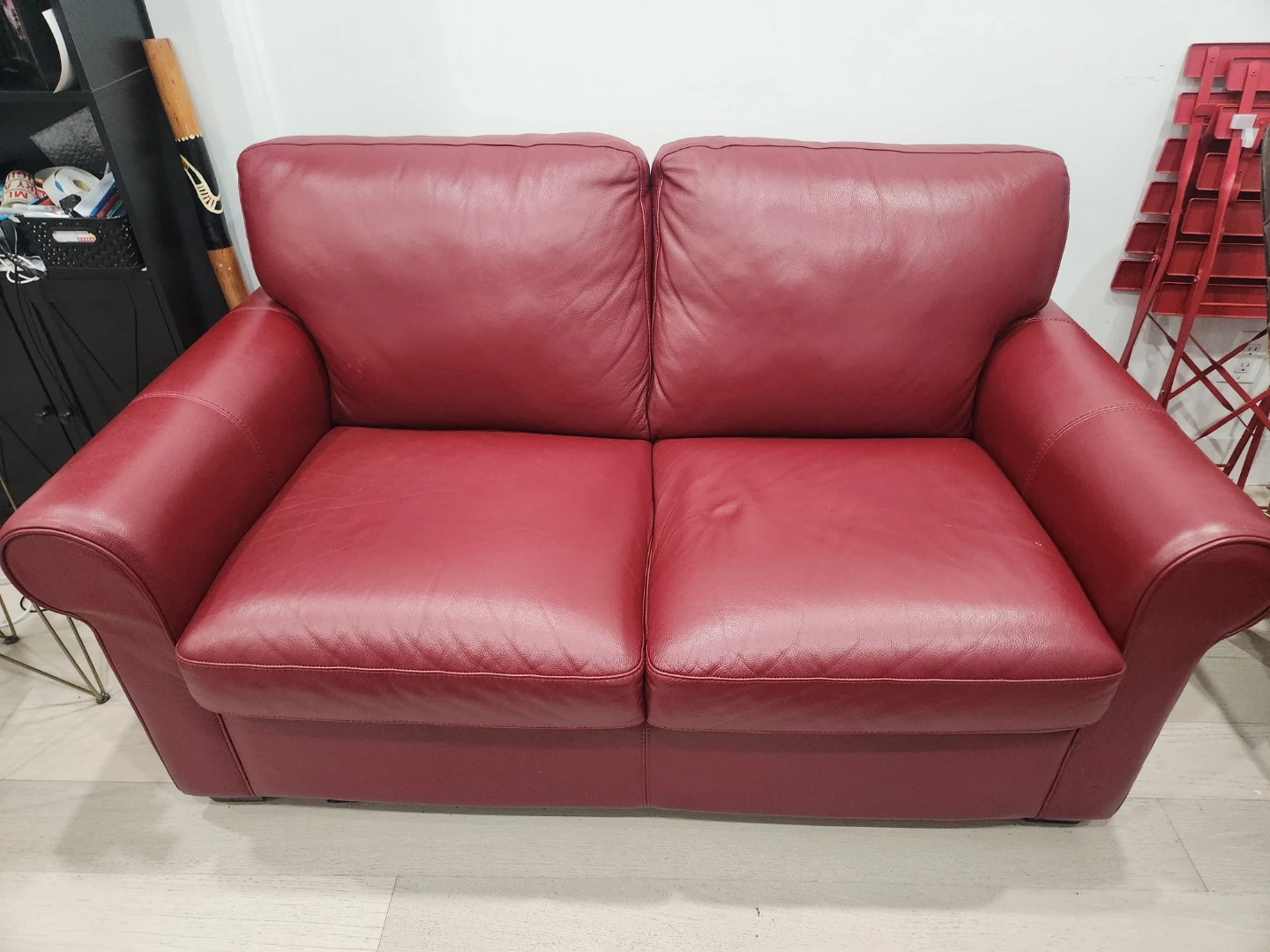 Red Leather 2-Seater Sofa - photo 2