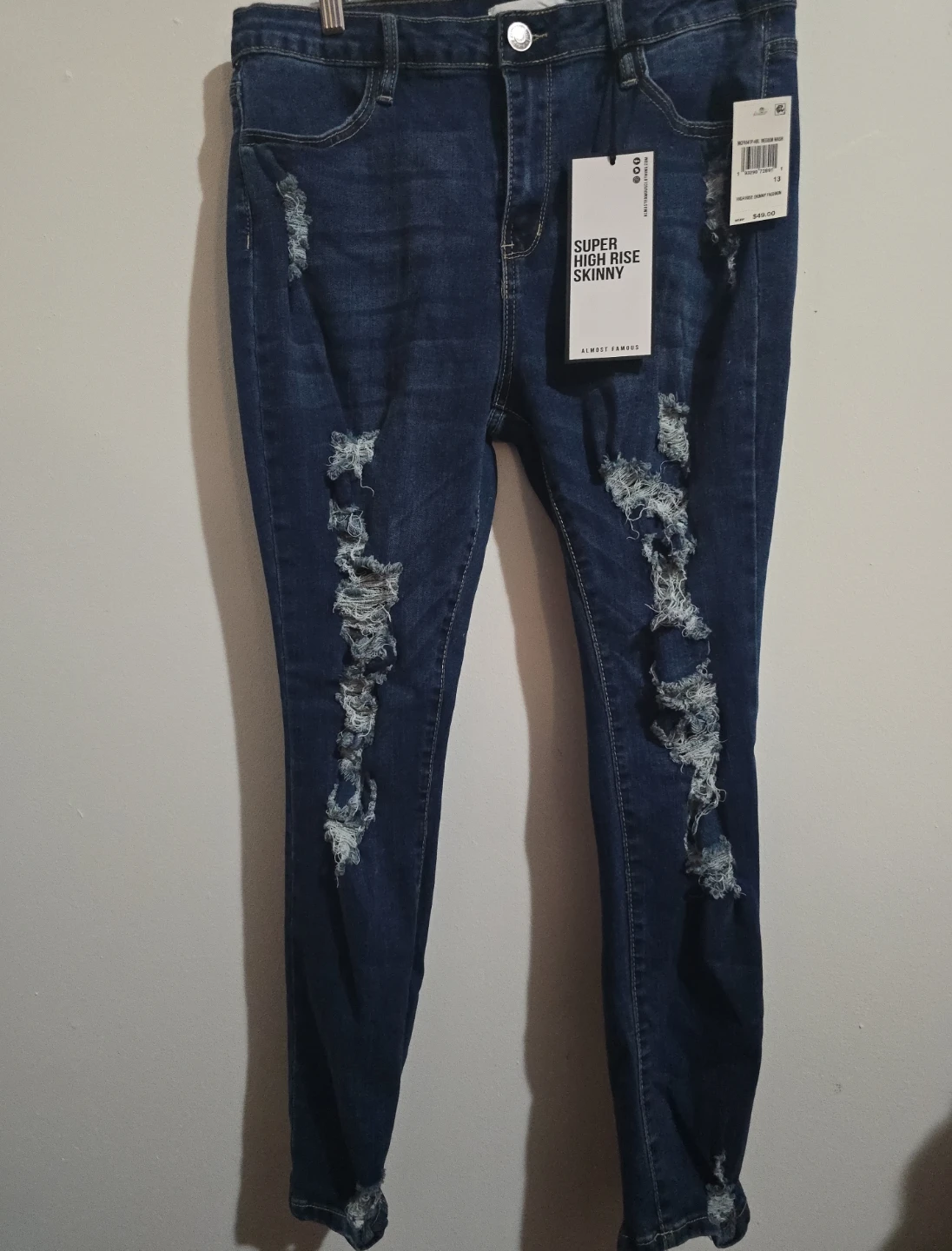 Almost Famous Super High Rise Skinny Jeans - Size 13