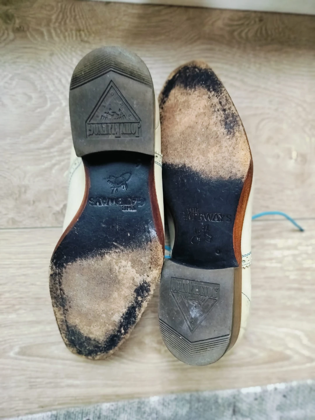 Fluevog shoes in great condition M6 - photo 3