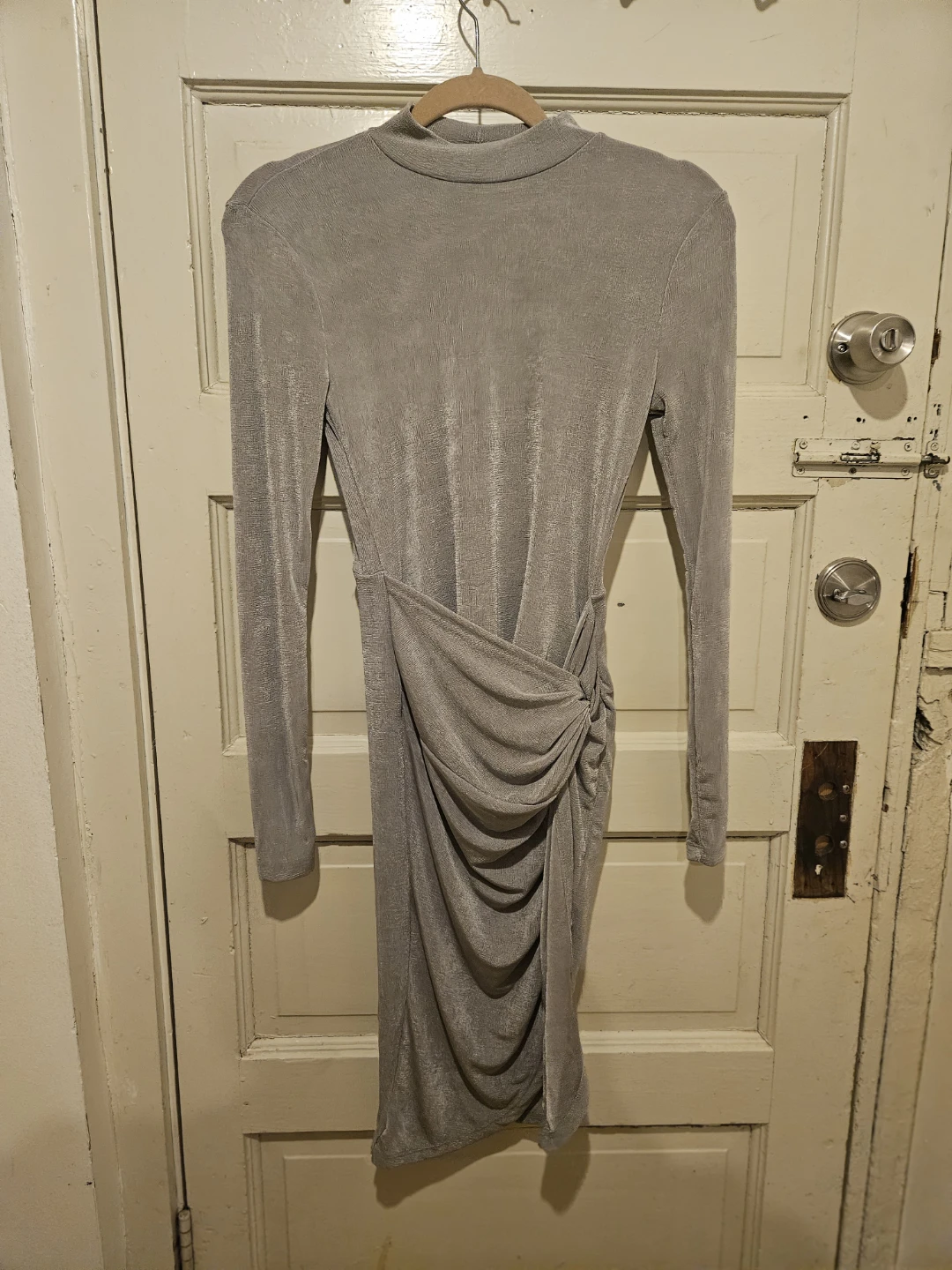 Forever 21 Ruched Long Sleeve Gray Dress Size S