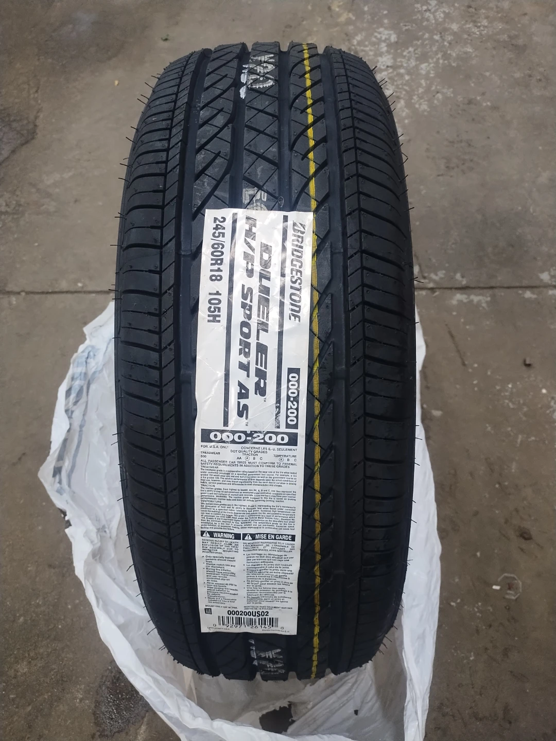 Bridgestone Dueler H/P Sport AS 245/60R18 Tire