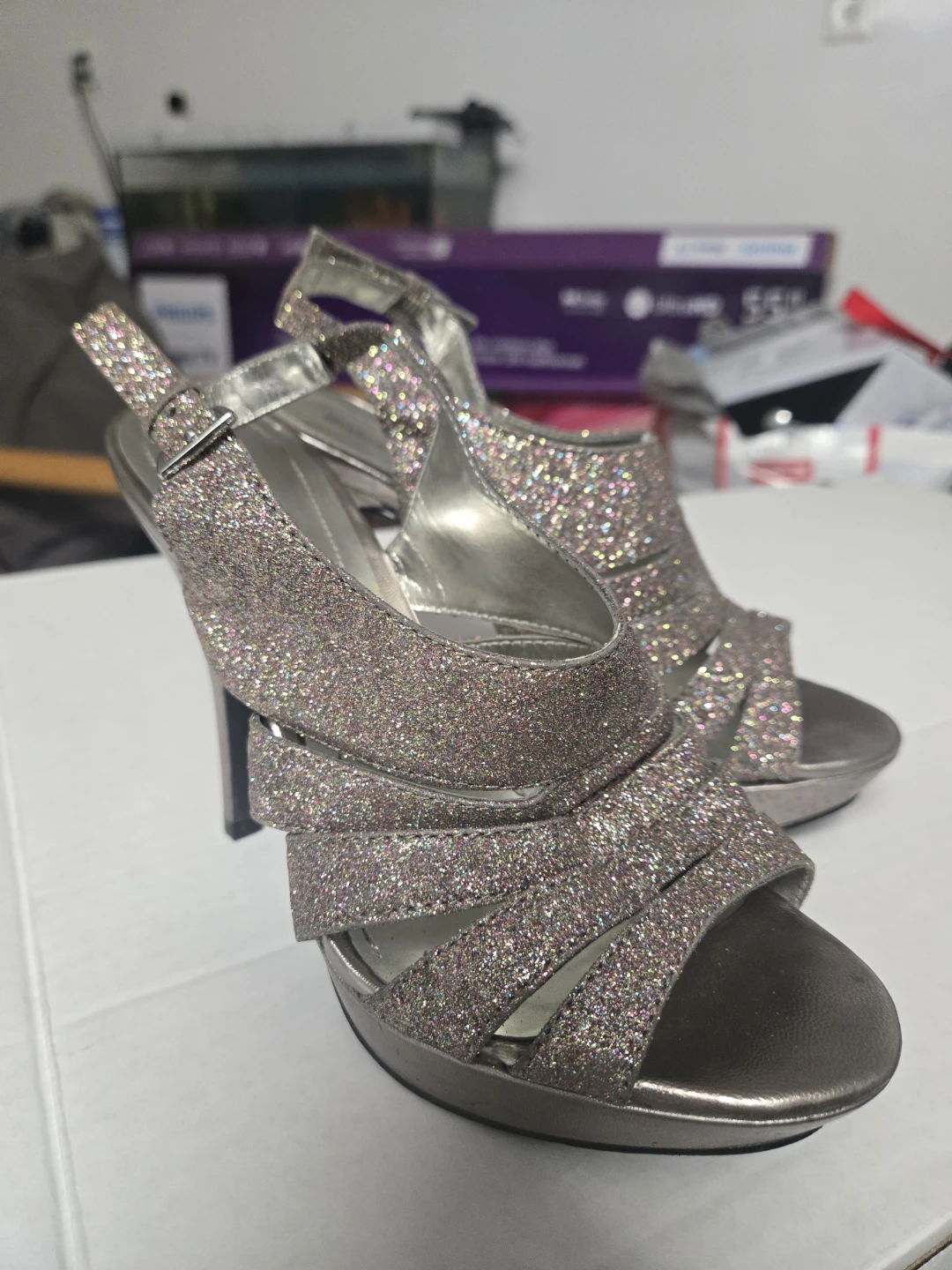 Style&co. Silver Glitter Heels - Size 6 - photo 2