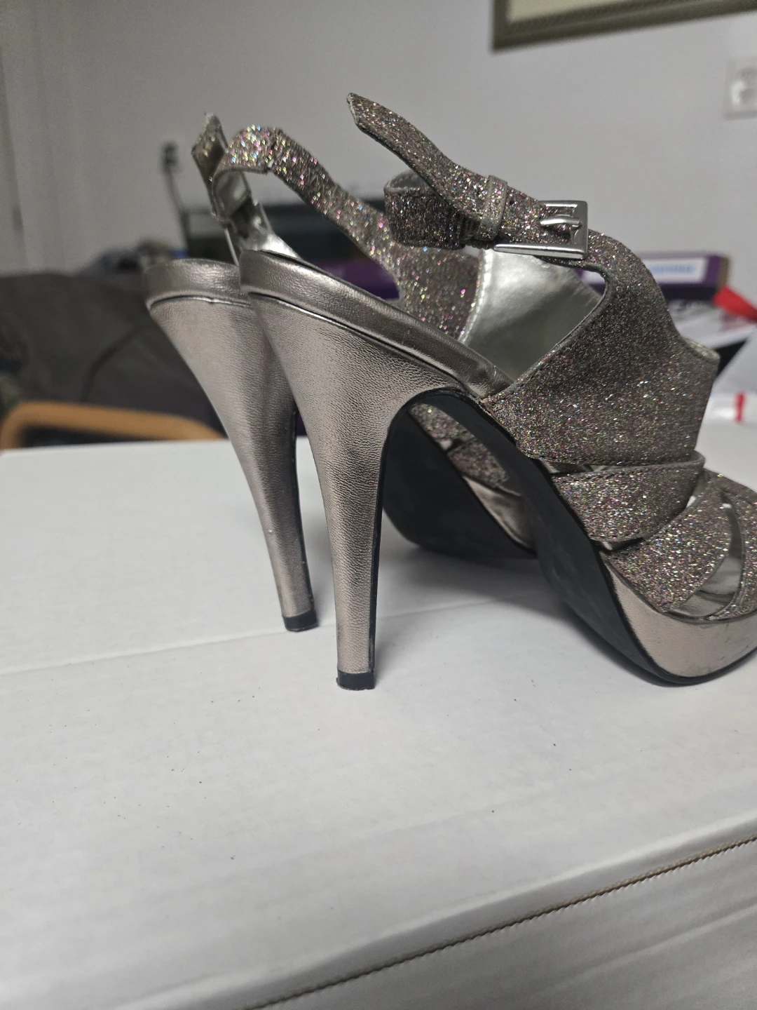 Style&co. Silver Glitter Heels - Size 6 - photo 3