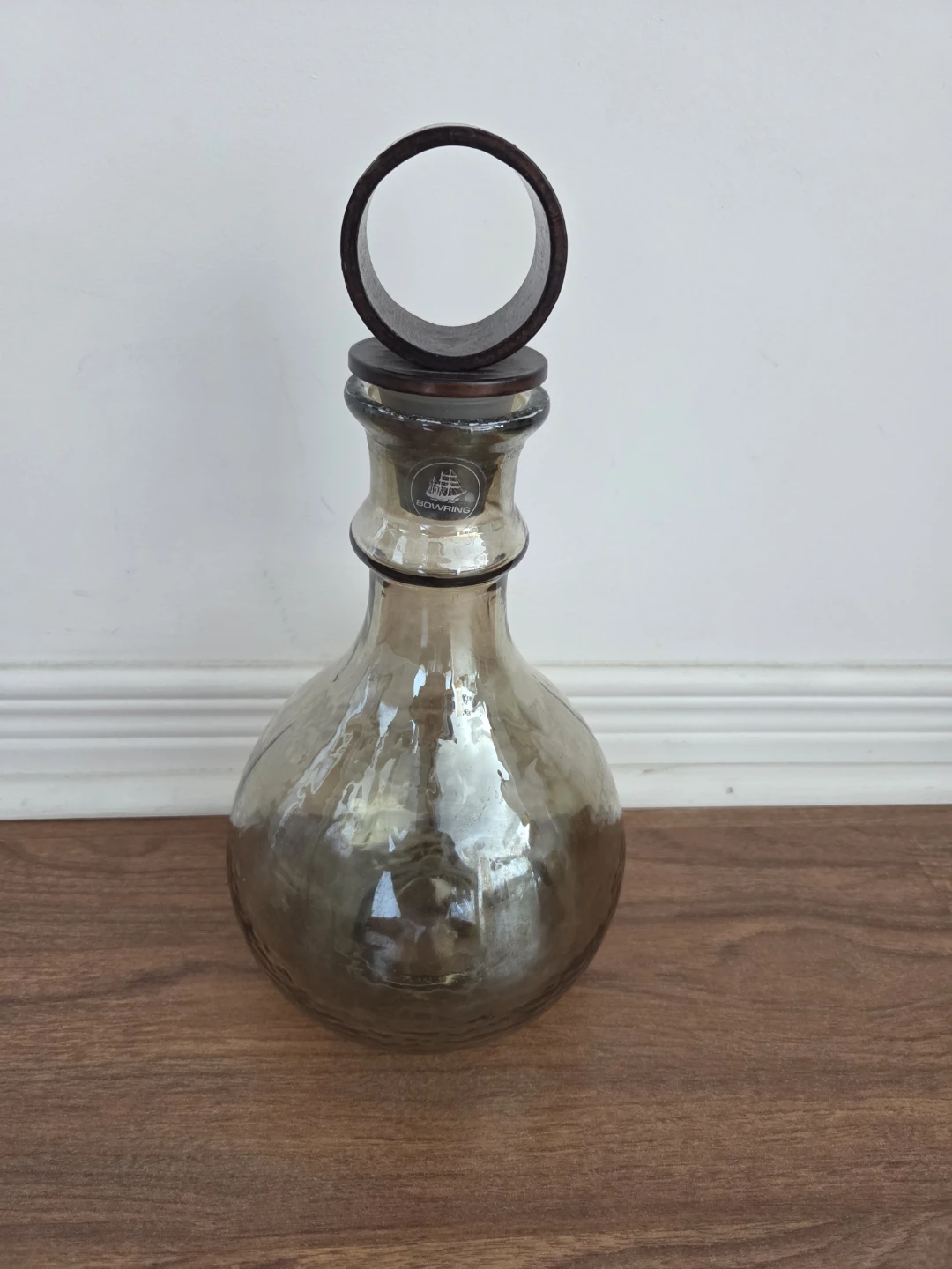 Wine Decanter with Metal Stopper