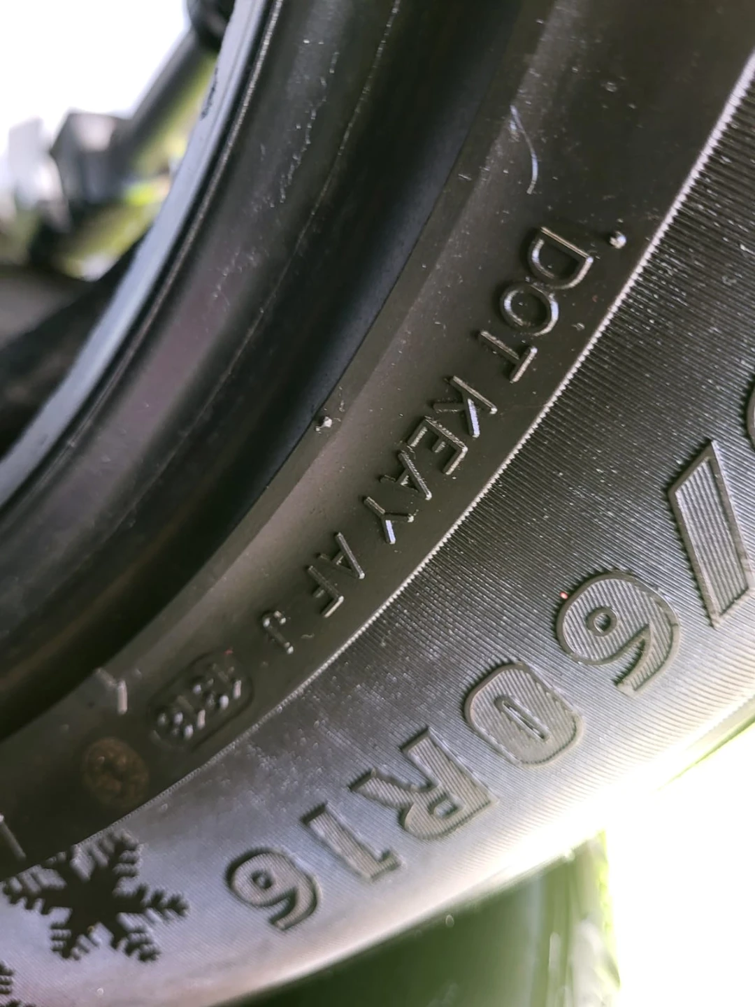 4 Dynamo Winter Tires 225/60R16 - photo 2