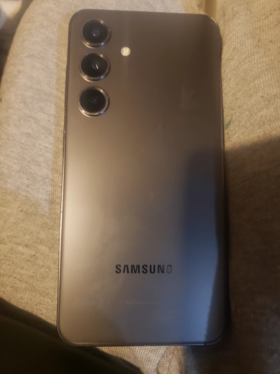 Samsung Galaxy S23 - photo 2