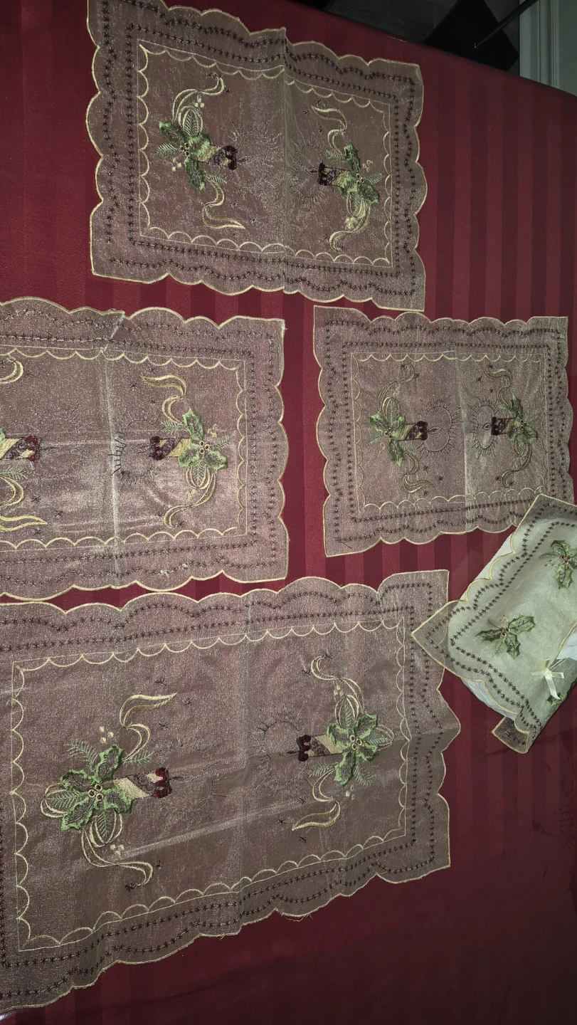 Embroidered Christmas coffee table clothes  (Set of 4)