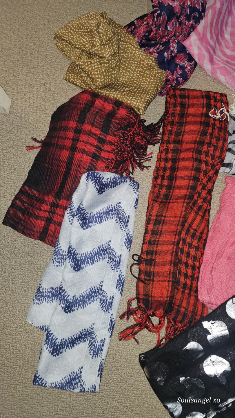 Assorted Scarves - Various Patterns & Colours - photo 5