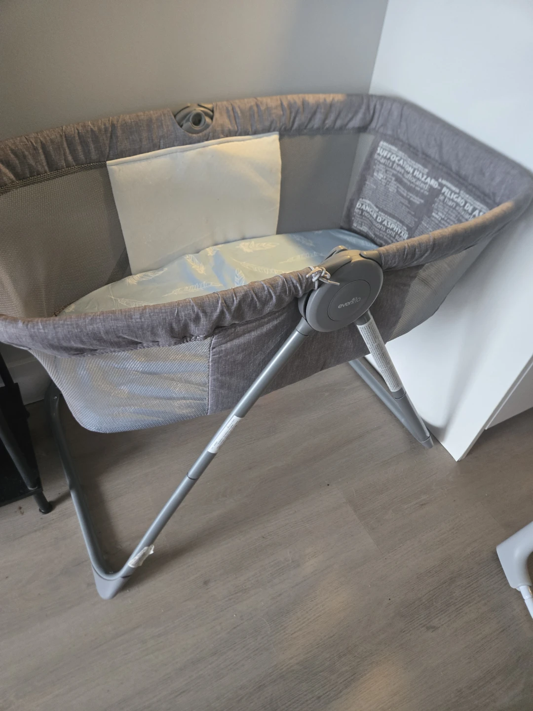 Evenflo Portable Bassinet