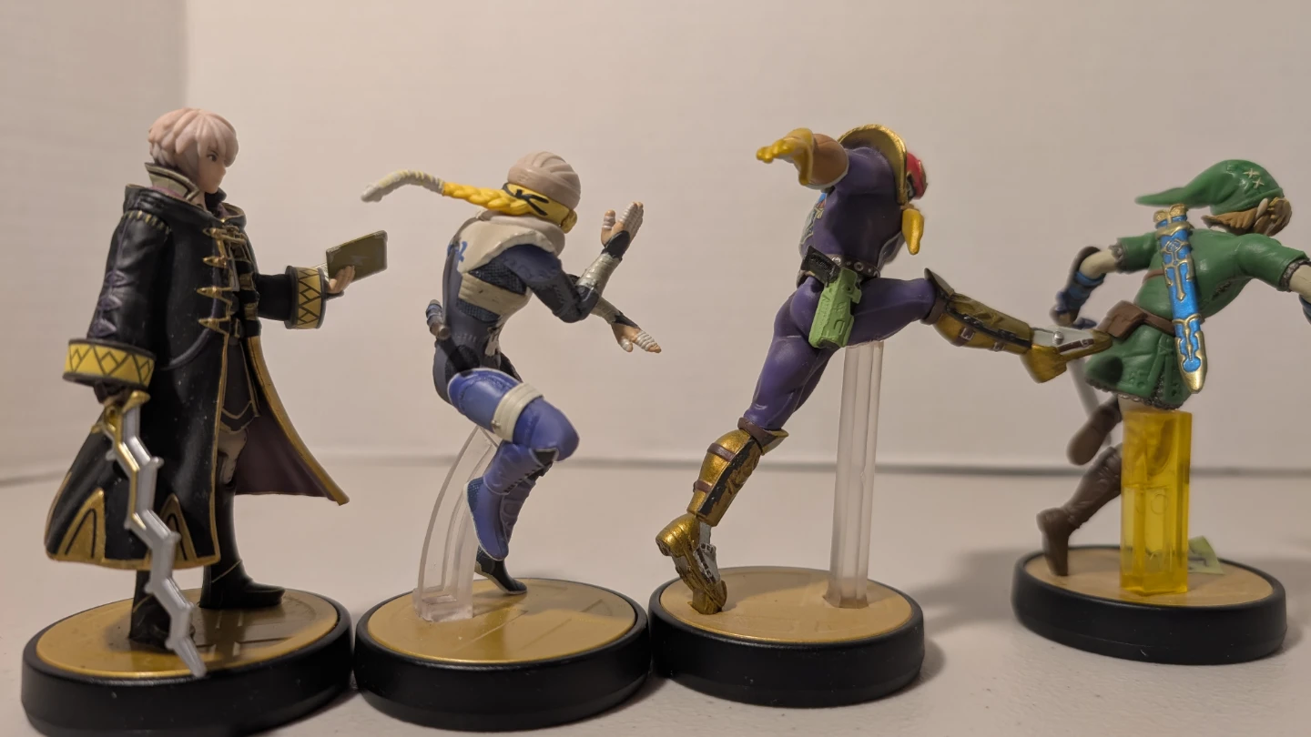 Nintendo Amiibo Figures - Robin, Sheik, Captain Falcon, Link - photo 4