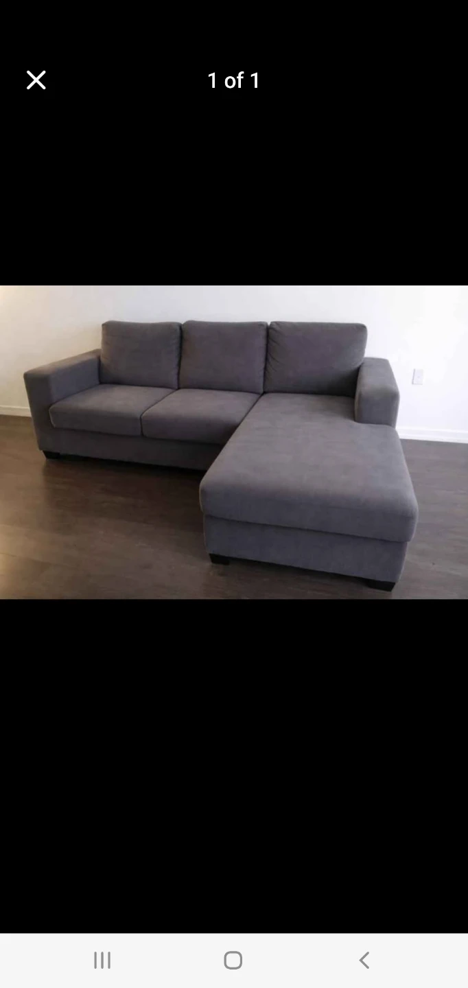 Grey Sectional Couch with Chaise
