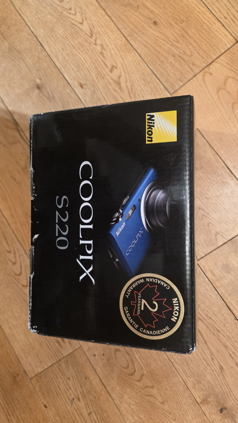 🥕Nikon COOLPIX S220 Digital Camera - Blue