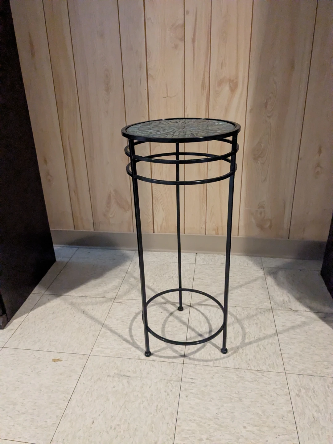 Decorative Metal Accent / Plant Stand – Mosaic Glass Top - photo 2