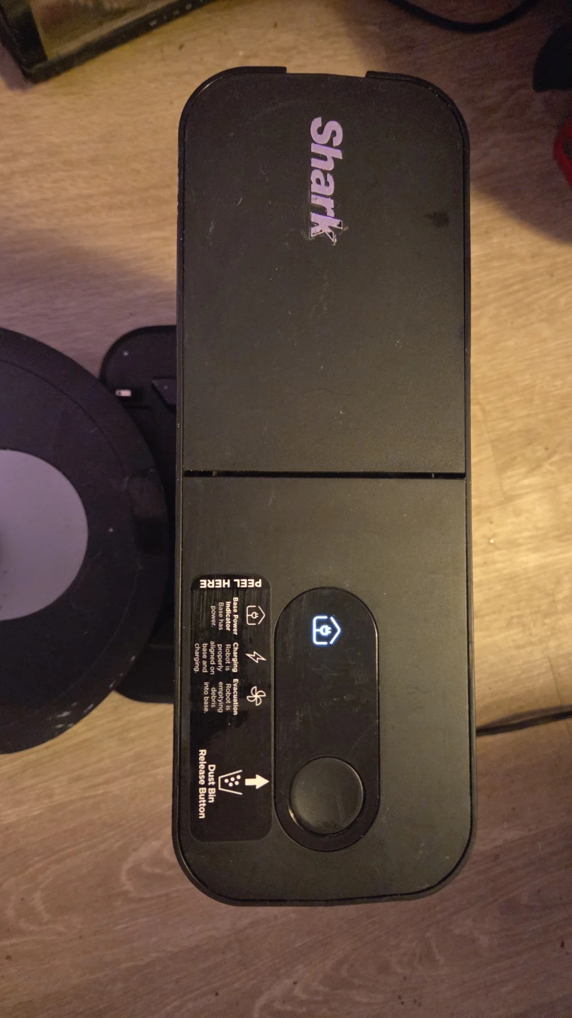 Shark Robot Vacuum with Base - photo 4