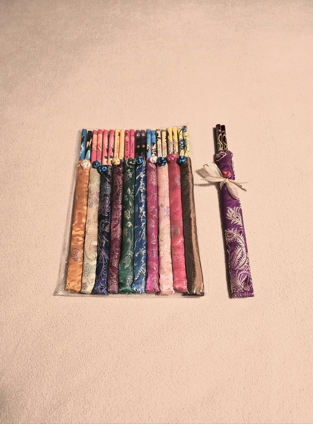 NEW 11 Pairs Beautiful Chopsticks with Brocade Silk Pouches $11