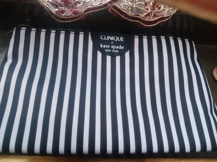 Clinique x Kate Spade New York Striped Cosmetic Bag - photo 2