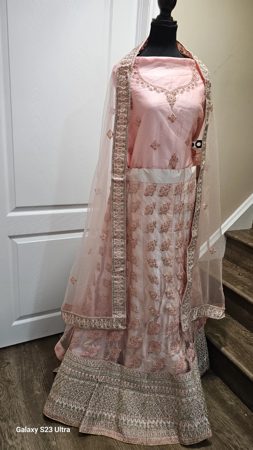 Pink Embroidered Lehenga Choli Set - photo 3