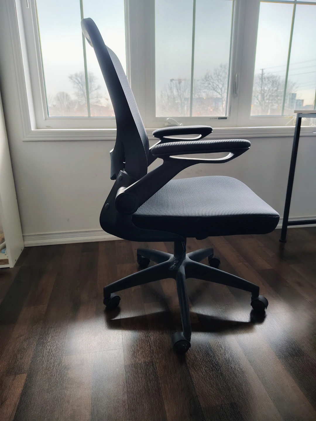 Ergonomic Office Chair - Black - photo 3