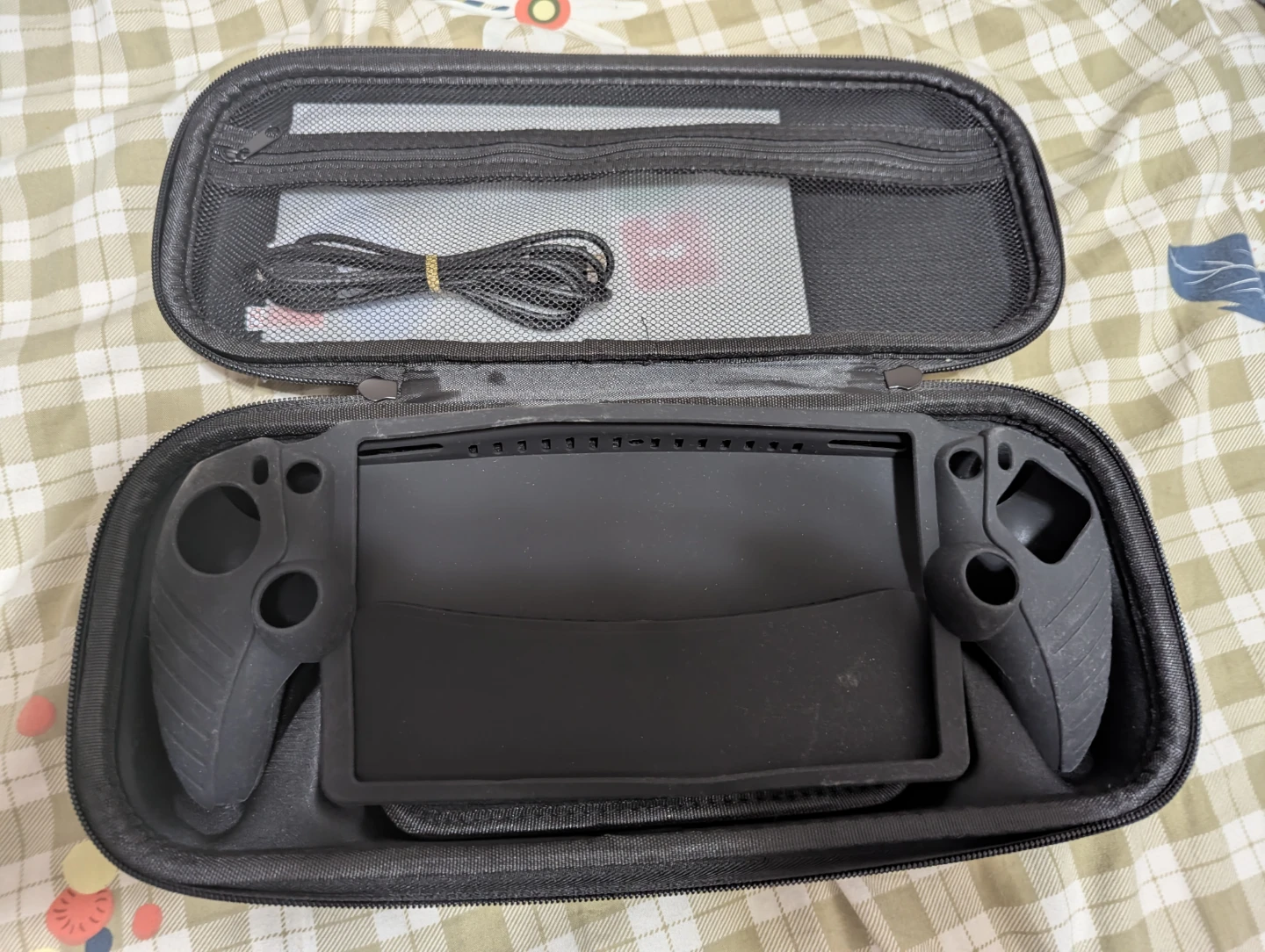 PlayStation Portal - With Accessories - photo 4