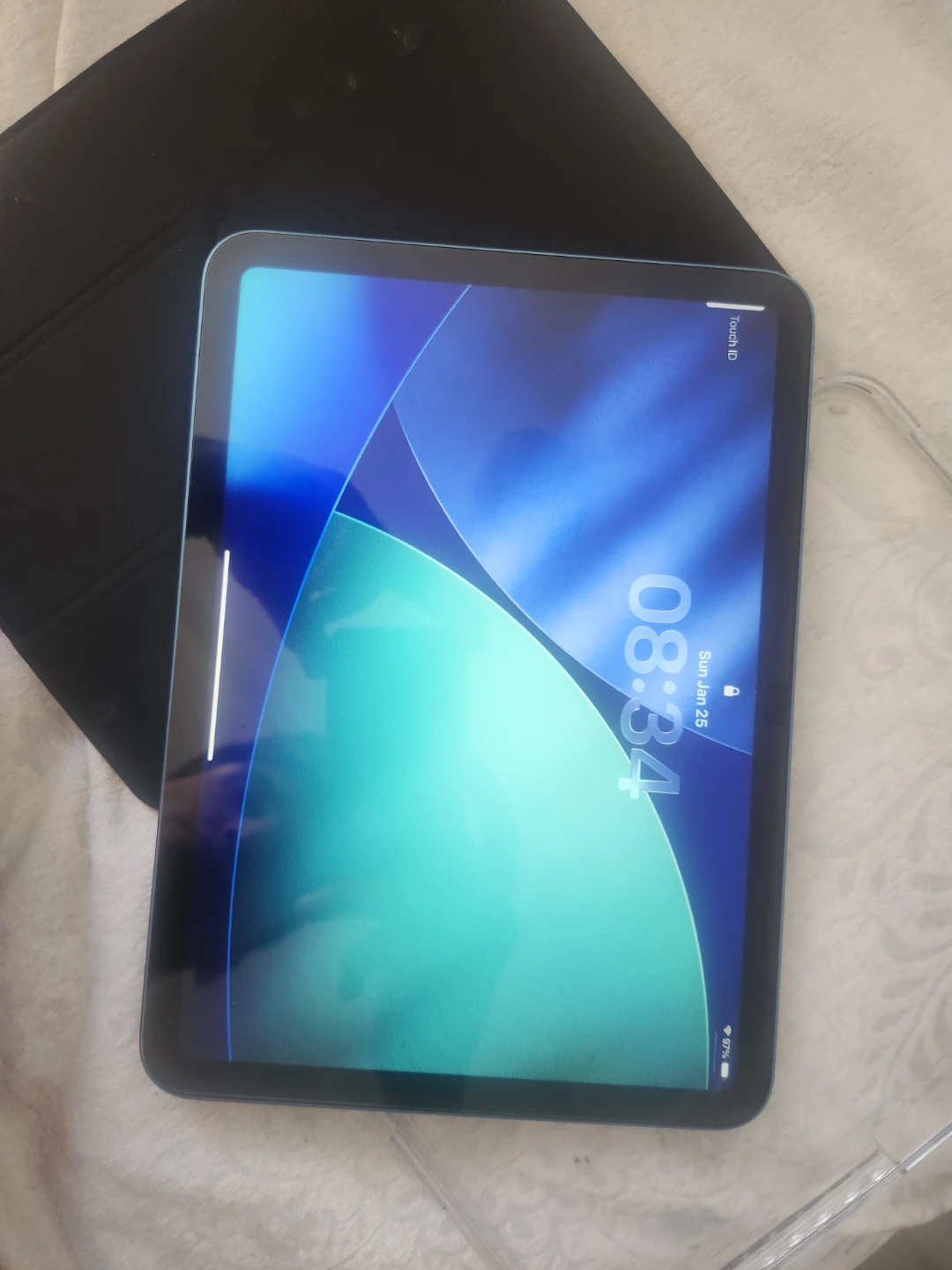 Apple iPad A16 128 gb with Case