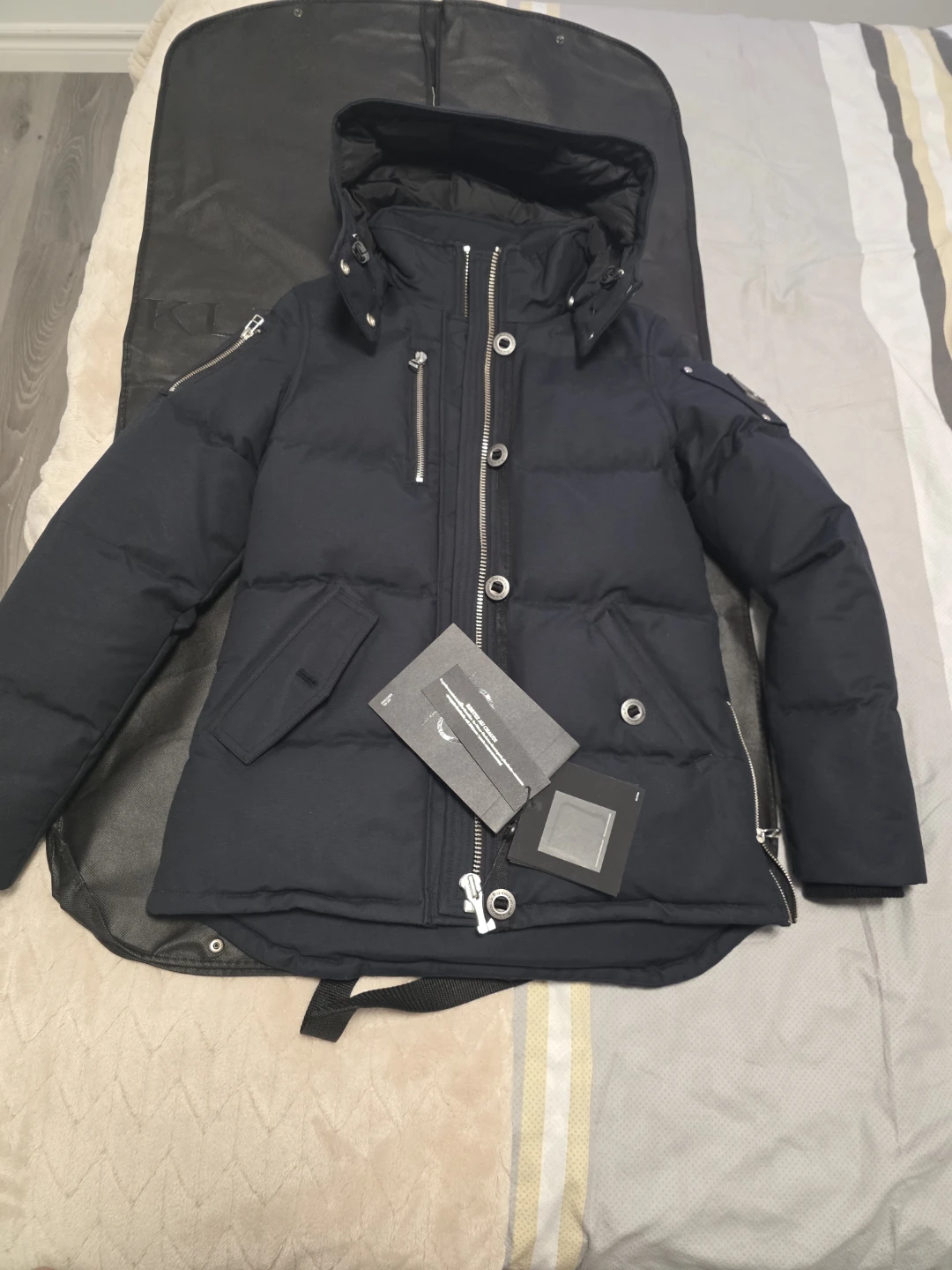 Moose Knuckles Black Down Puffer Jacket - photo 3