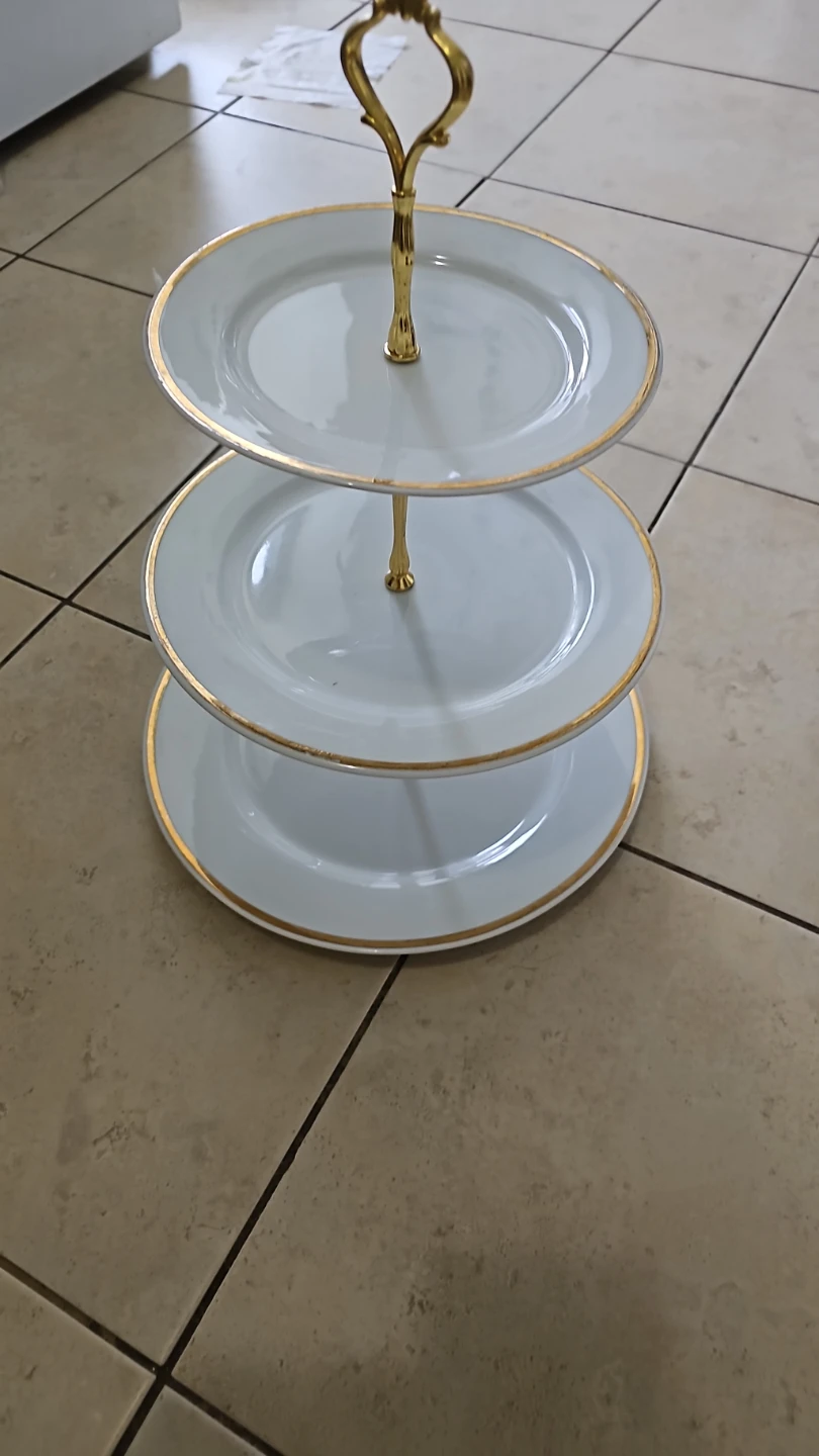 3-Tier Serving Stand - photo 2