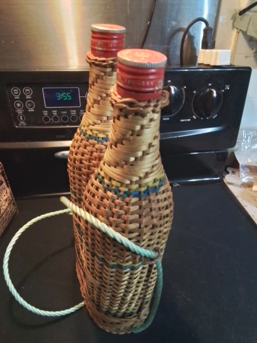 Double Wine Bottles Decanter Wrapped in Rattan 15" - photo 2