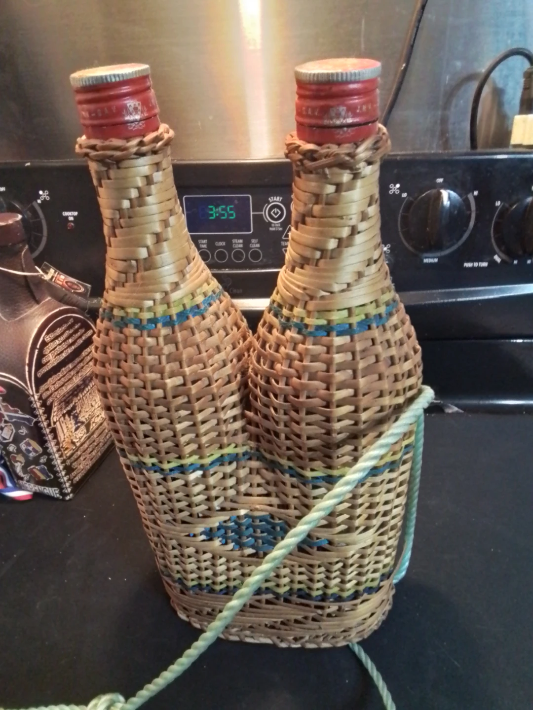 Double Wine Bottles Decanter Wrapped in Rattan 15" - photo 3