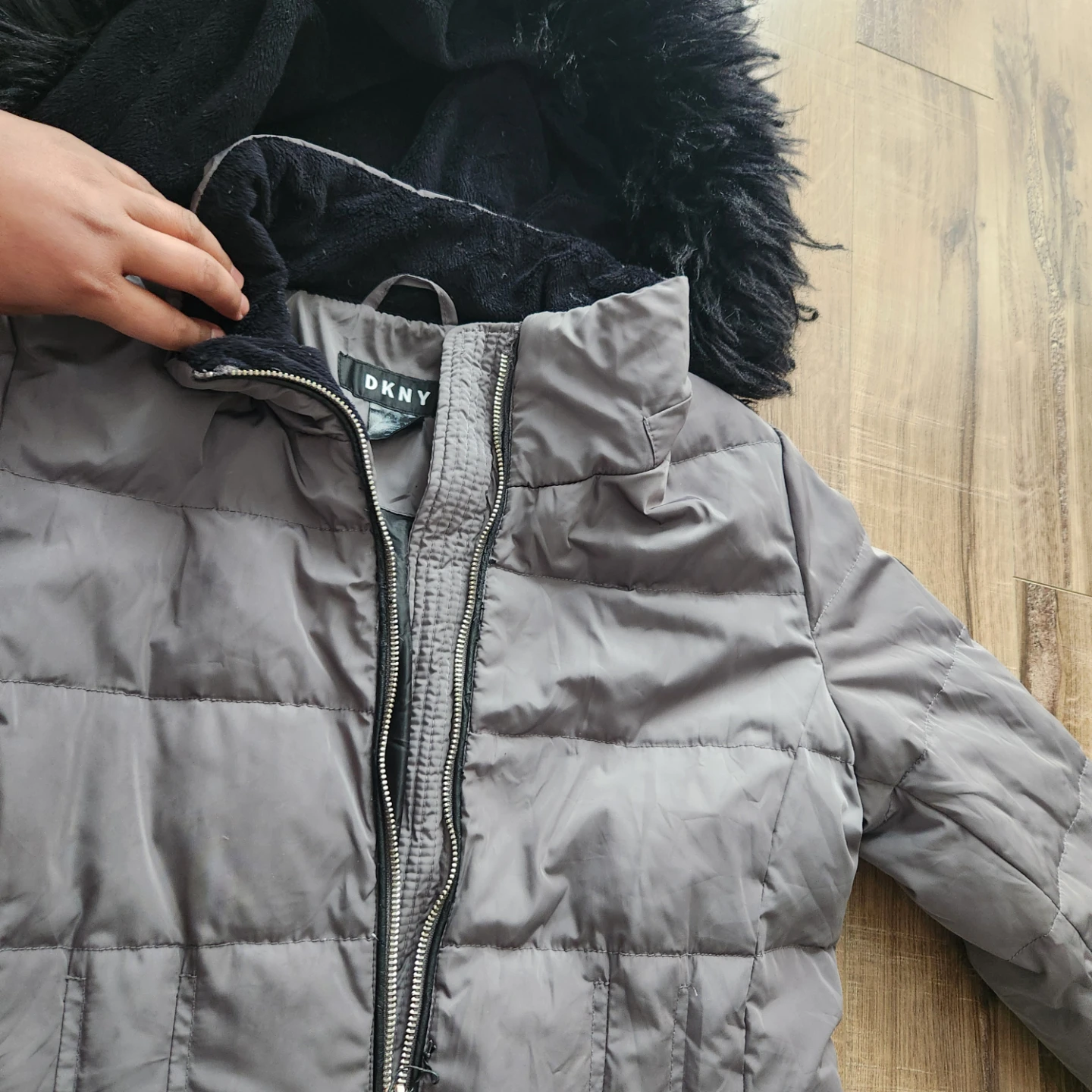 DKNY Puffer Jacket - XS Winter Jacket - photo 3