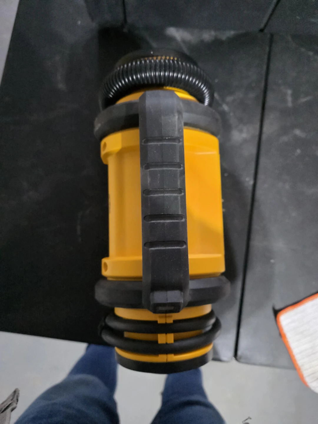 Dewalt 20V Inflator - Like New! - photo 2