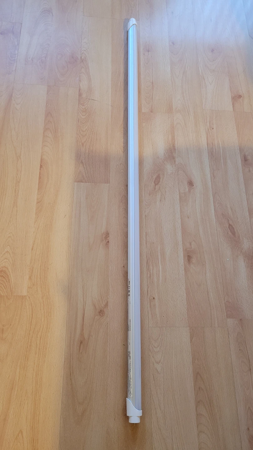 4ft T8 LED Tube Light - Ballast Bypass - High Efficiency - photo 2