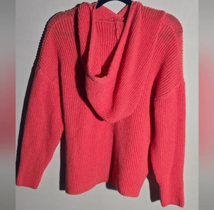 Coral Knit Hoodie - Size Small - photo 2