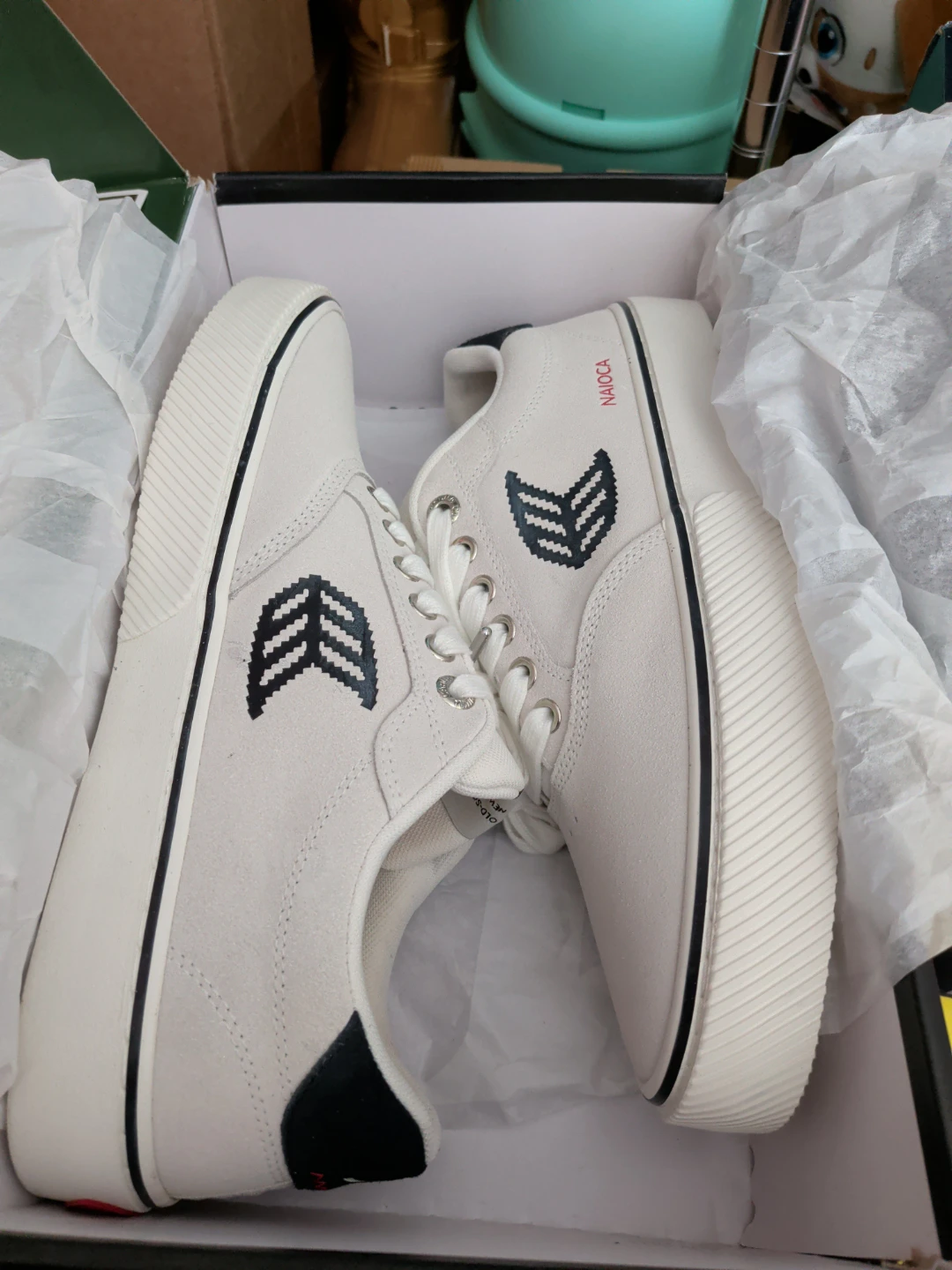 Cariuma Naioca Off-White Suede Sneakers