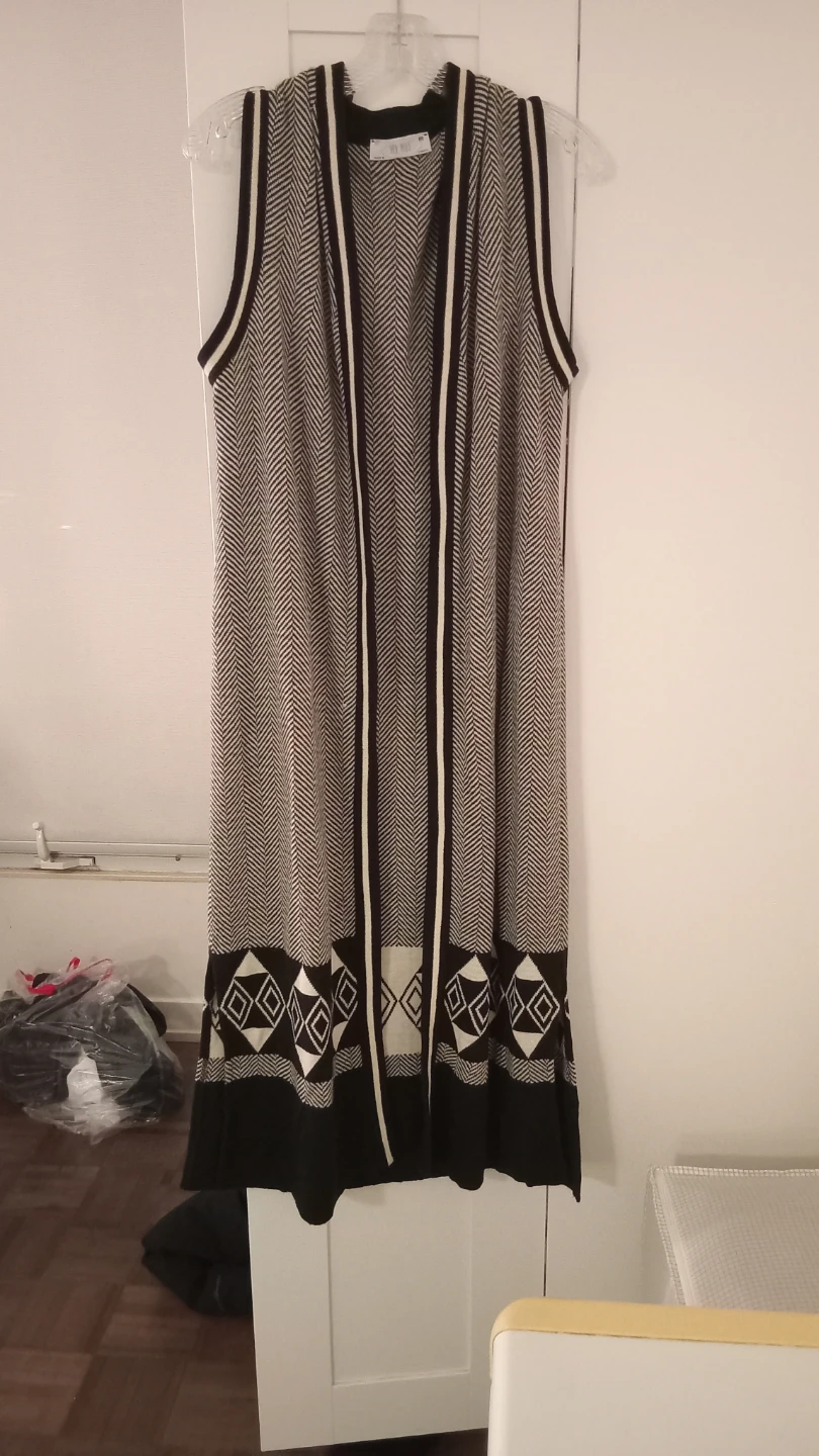 My Way Women's Sleeveless Cardigan Vest - Size M