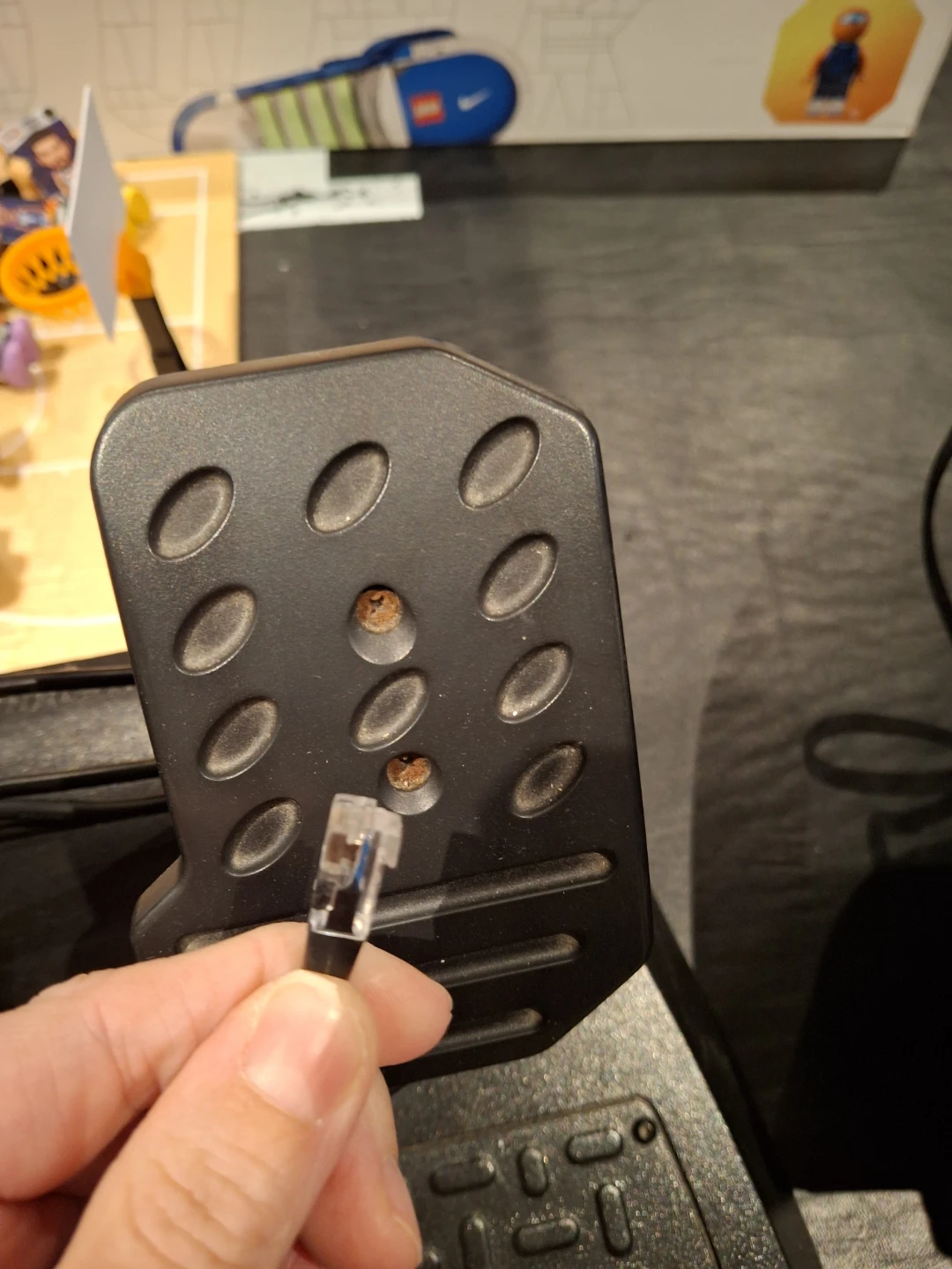 Thrustmaster wheel and petals - photo 3