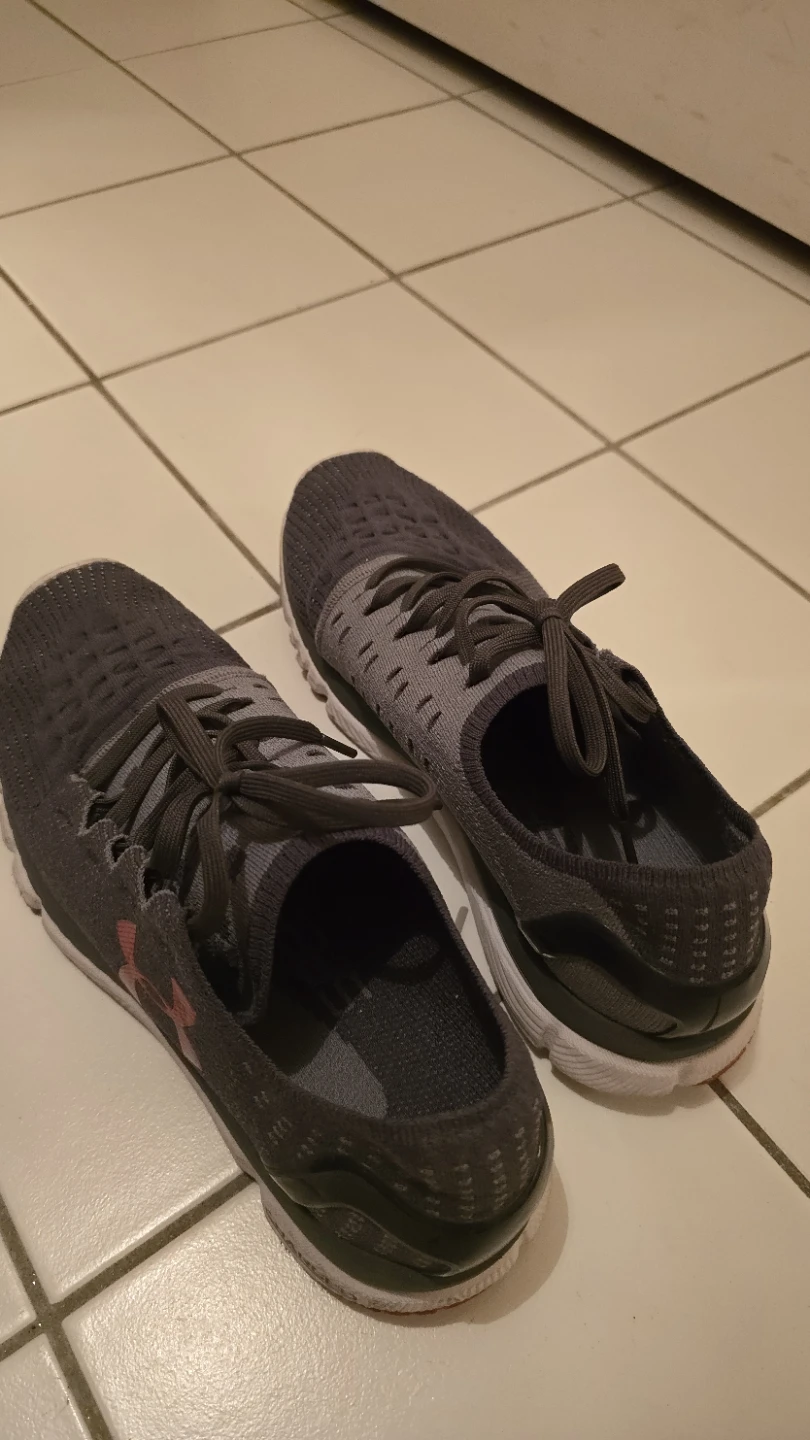 Under Armour Running Shoes - photo 2
