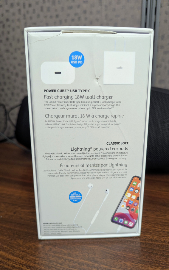 Logix USB-C USB Fast Charging Lightning Charger and Headphones - photo 3