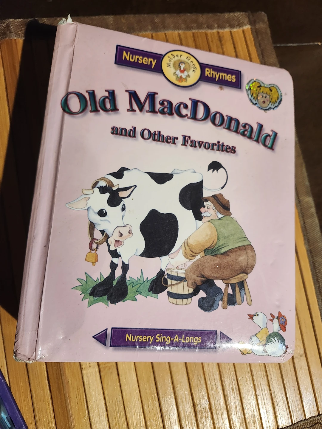 Old MacDonald and Other Favorites Nursery Rhymes Book
