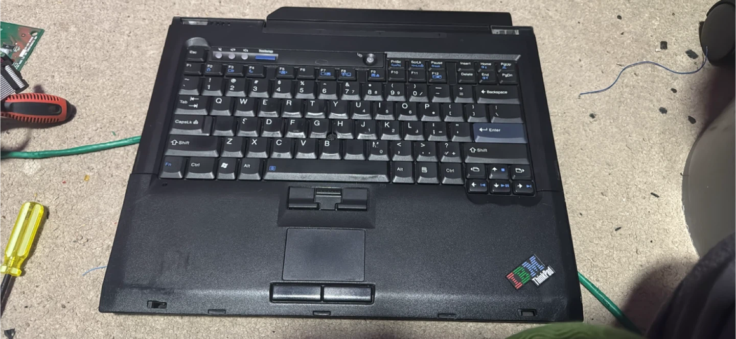 IBM ThinkPad T60 (bottom half) - photo 2