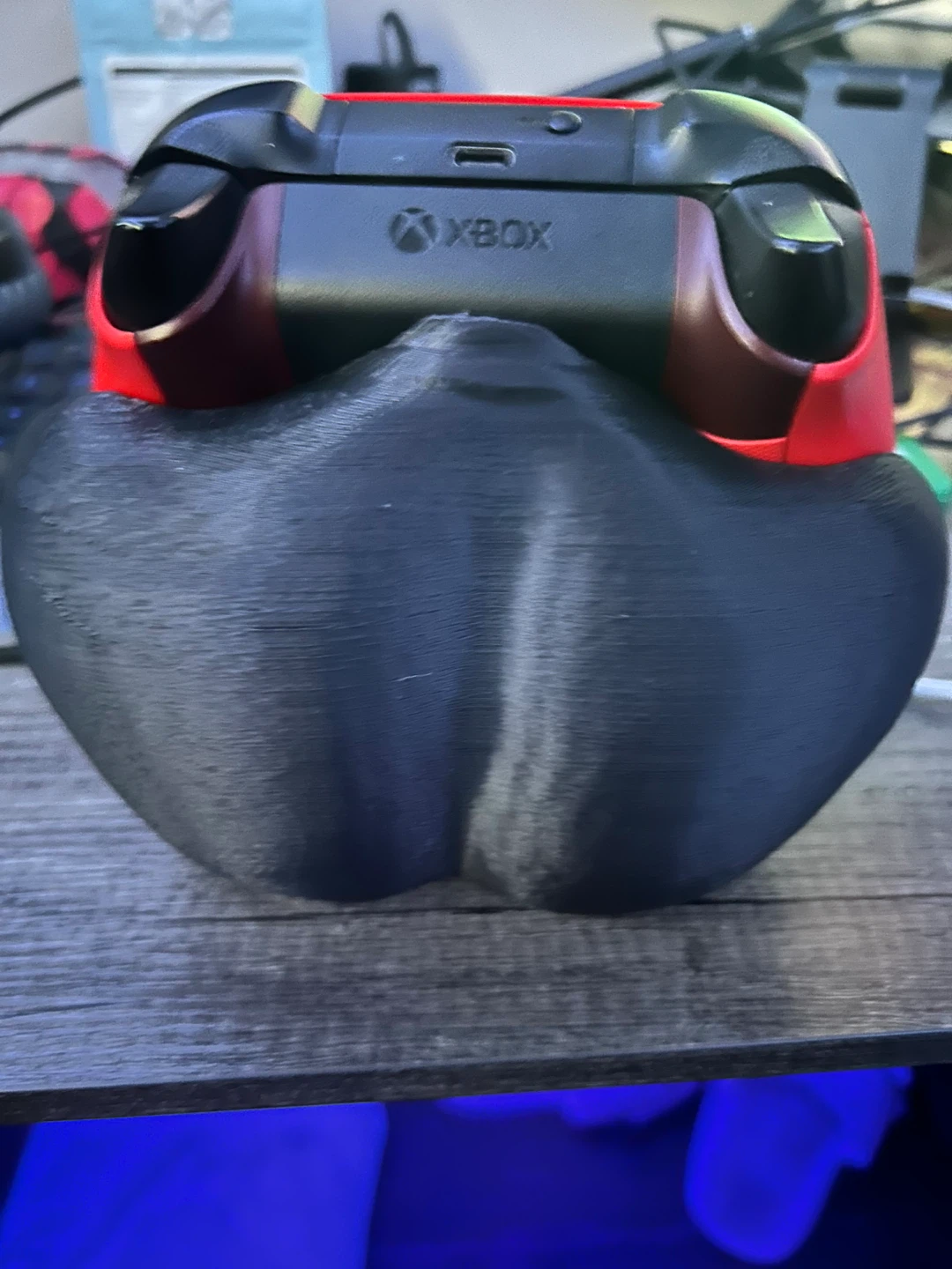 Xbox Controller Stand (controller not included) - photo 2