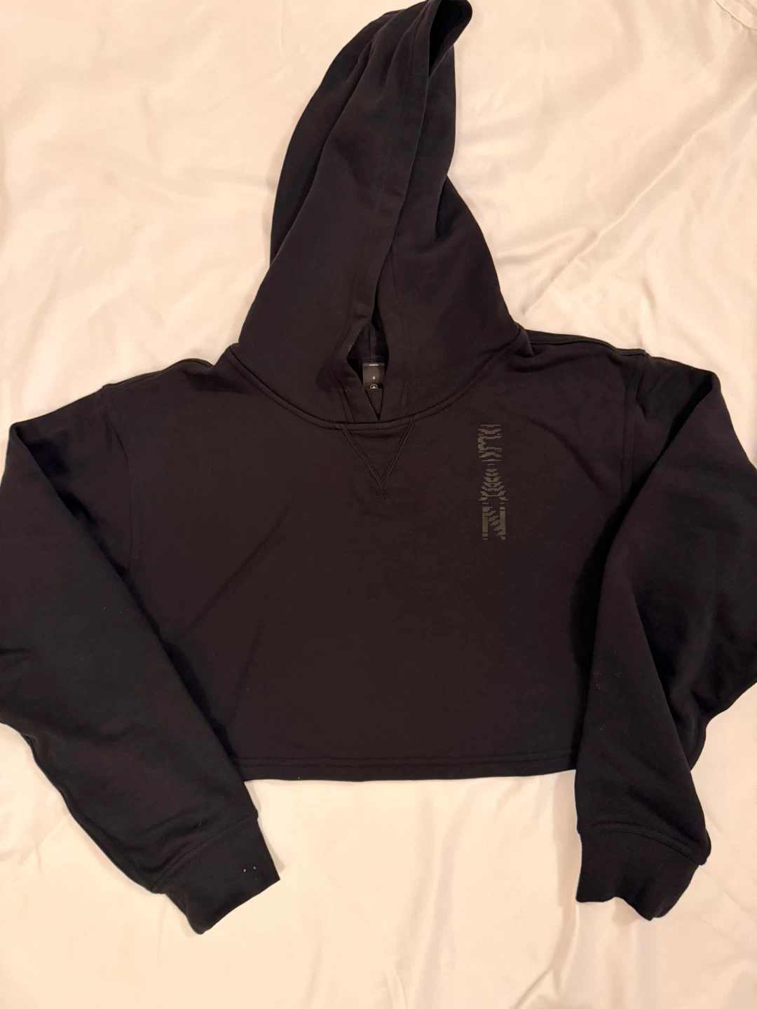 Lululemon Black Cropped Hoodie - photo 2