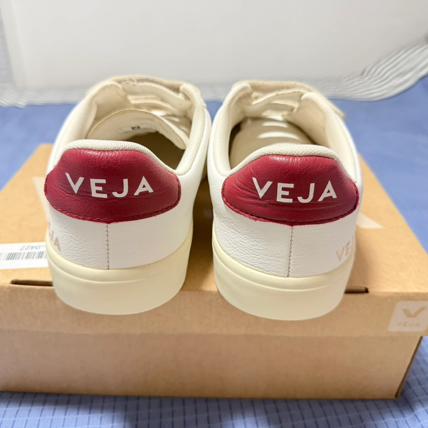 NEW VEJA Women's Recife Low Top Sneakers, value store 180+tax+sh - photo 5