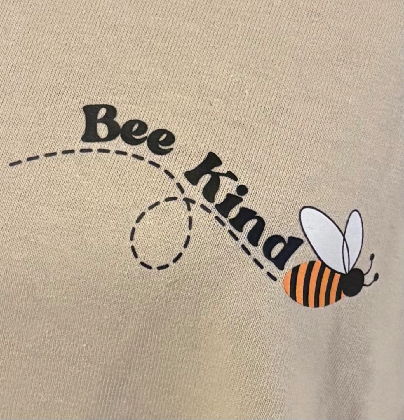 ✨✨Gildan 2XL Bee Kind T-Shirt - Heavy Cotton - photo 2
